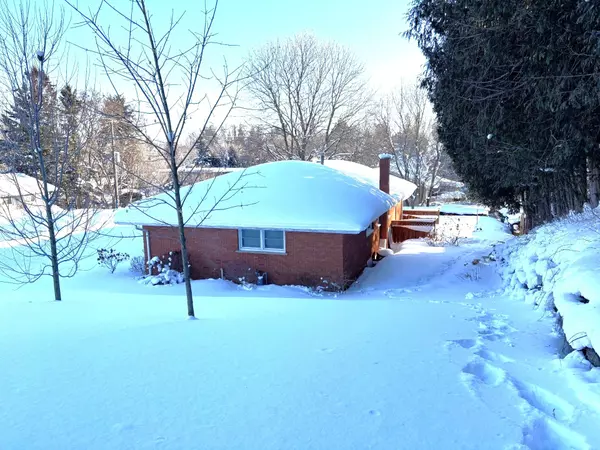 Brockton, ON N0G 2V0,111 Huron ST