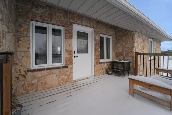 Haldimand, ON N3W 1Y8,107 6th Line