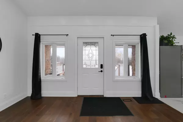 Haldimand, ON N3W 1Y8,107 6th Line