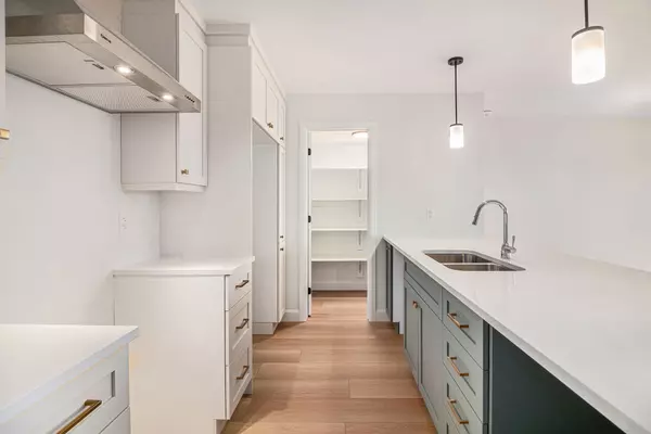 North Stormont, ON K0A 1R0,79 HELEN ST