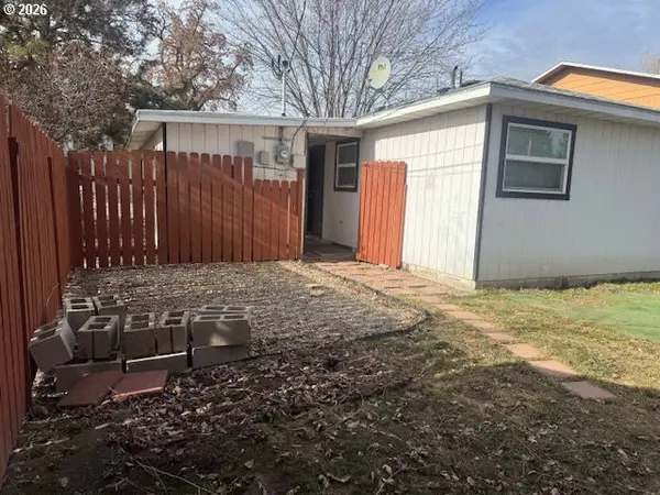 2330 9TH ST, Baker City, OR 97814