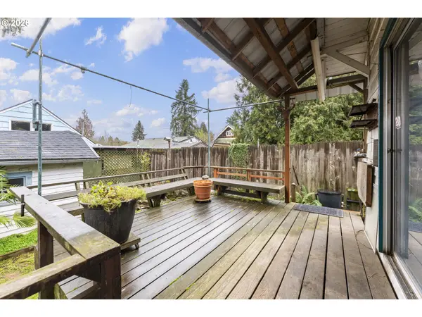 2605 NE JARRETT ST, Portland, OR 97211