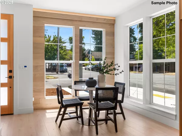 Portland, OR 97211,6015 NE 30th AVE #2