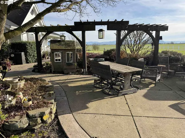 33174 LANGMACK RD, Lebanon, OR 97355