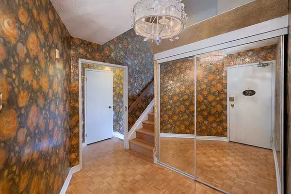 288 Mill RD #D13, Toronto W08, ON M9C 4X7