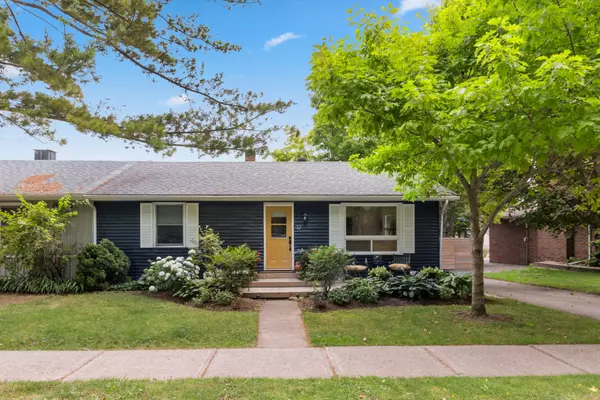 32 LOUISA ST, Blue Mountains, ON N0H 2P0