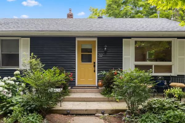 Blue Mountains, ON N0H 2P0,32 LOUISA ST