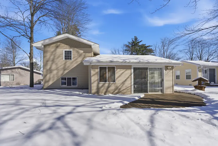 5184 Pleasant DR, Billings Twp, MI 48612