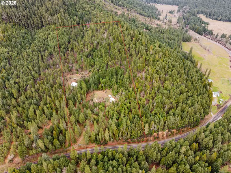 4202 UPPER COW CREEK RD, Azalea, OR 97410