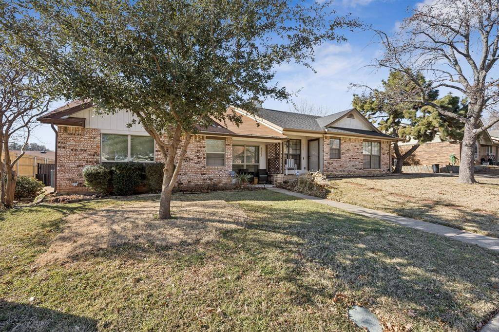 3003 Kathleen Lane, Euless, TX 76039