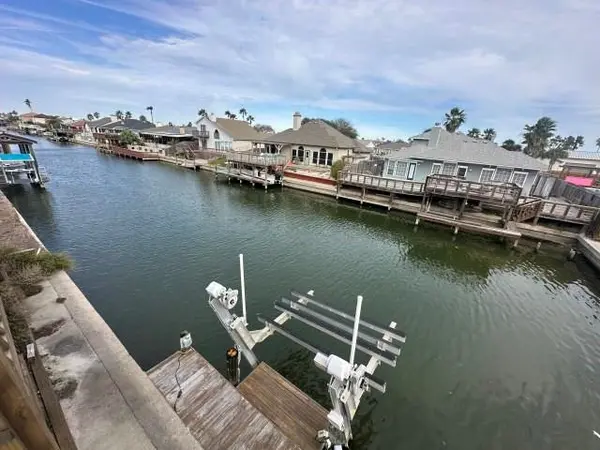 13854 Doubloon Street, Corpus Christi, TX 78418