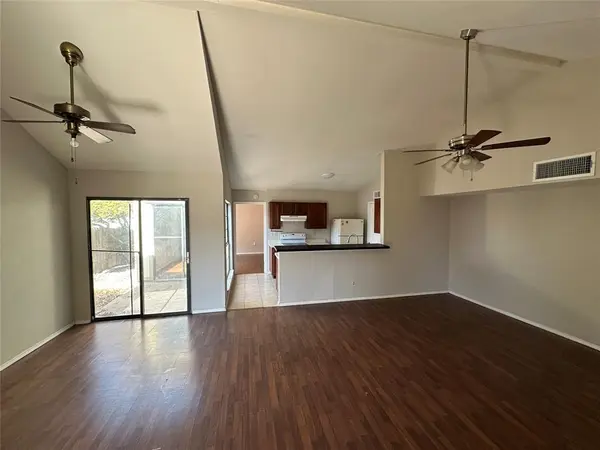 434 Pogue Street, Cedar Hill, TX 75104