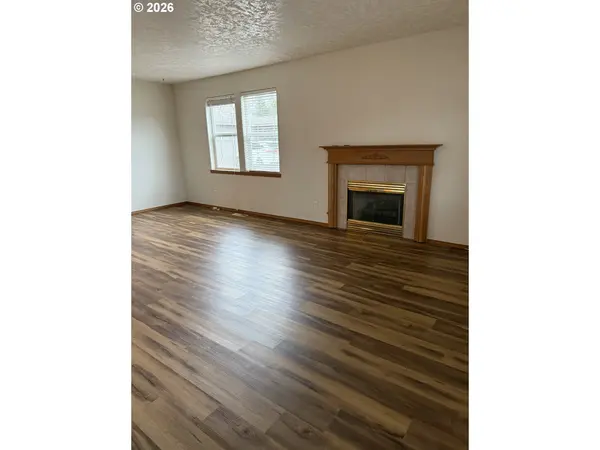 760 NE PACIFIC DR, Fairview, OR 97024