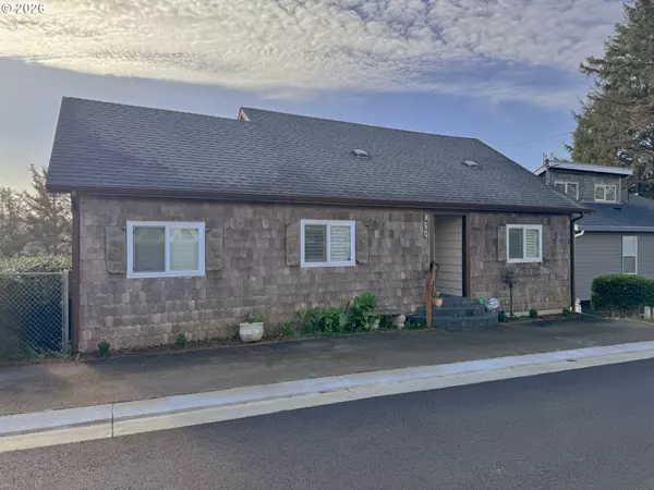 Lincoln City, OR 97367,860 SW 10TH ST