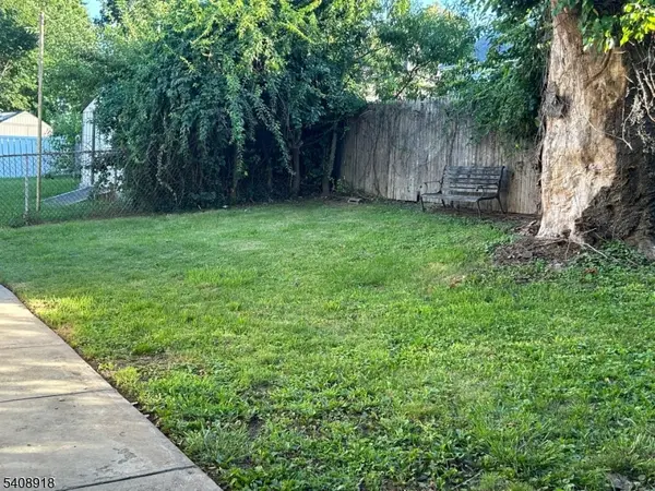 159 Fulton St #3, Woodbridge Twp., NJ 07095