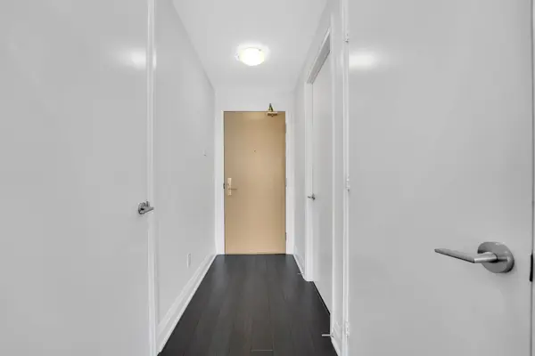 Toronto W04, ON M6A 1S5,16 Mcadam AVE #311