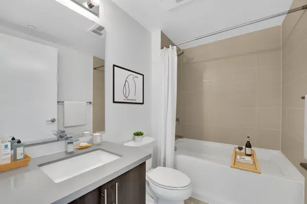 Toronto W04, ON M6A 1S5,16 Mcadam AVE #311