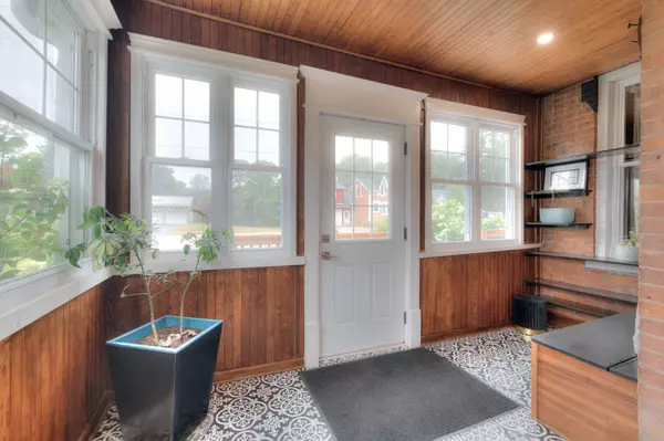 2027 Victoria ST, Howick, ON N0G 1X0