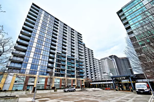 Toronto C15, ON M2K 0B2,19 Singer CT #801B