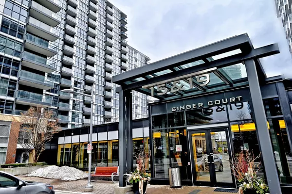 Toronto C15, ON M2K 0B2,19 Singer CT #801B