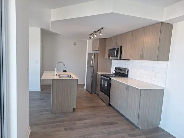 58 Lakeside TER #706, Barrie, ON L4M 0L5