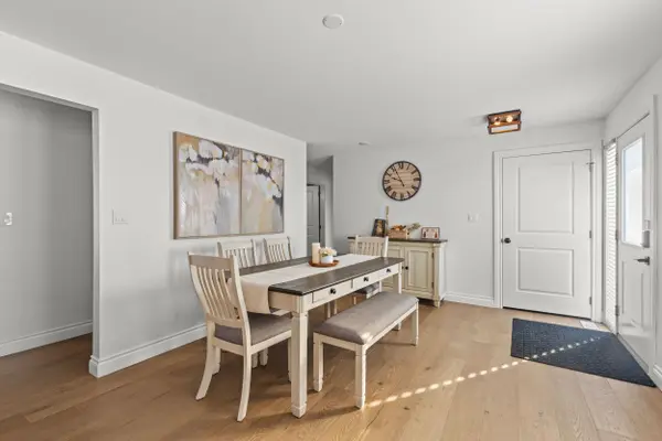 Hamilton, ON L0R 1C0,214 Binbrook RD