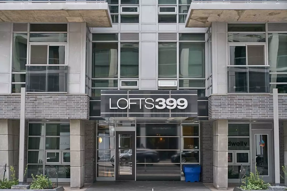 Toronto C01, ON M5V 1S4,399 Adelaide ST W #717