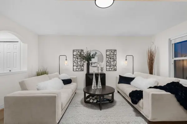 89 Crystalridge Close, Okotoks, AB T1S 1W5