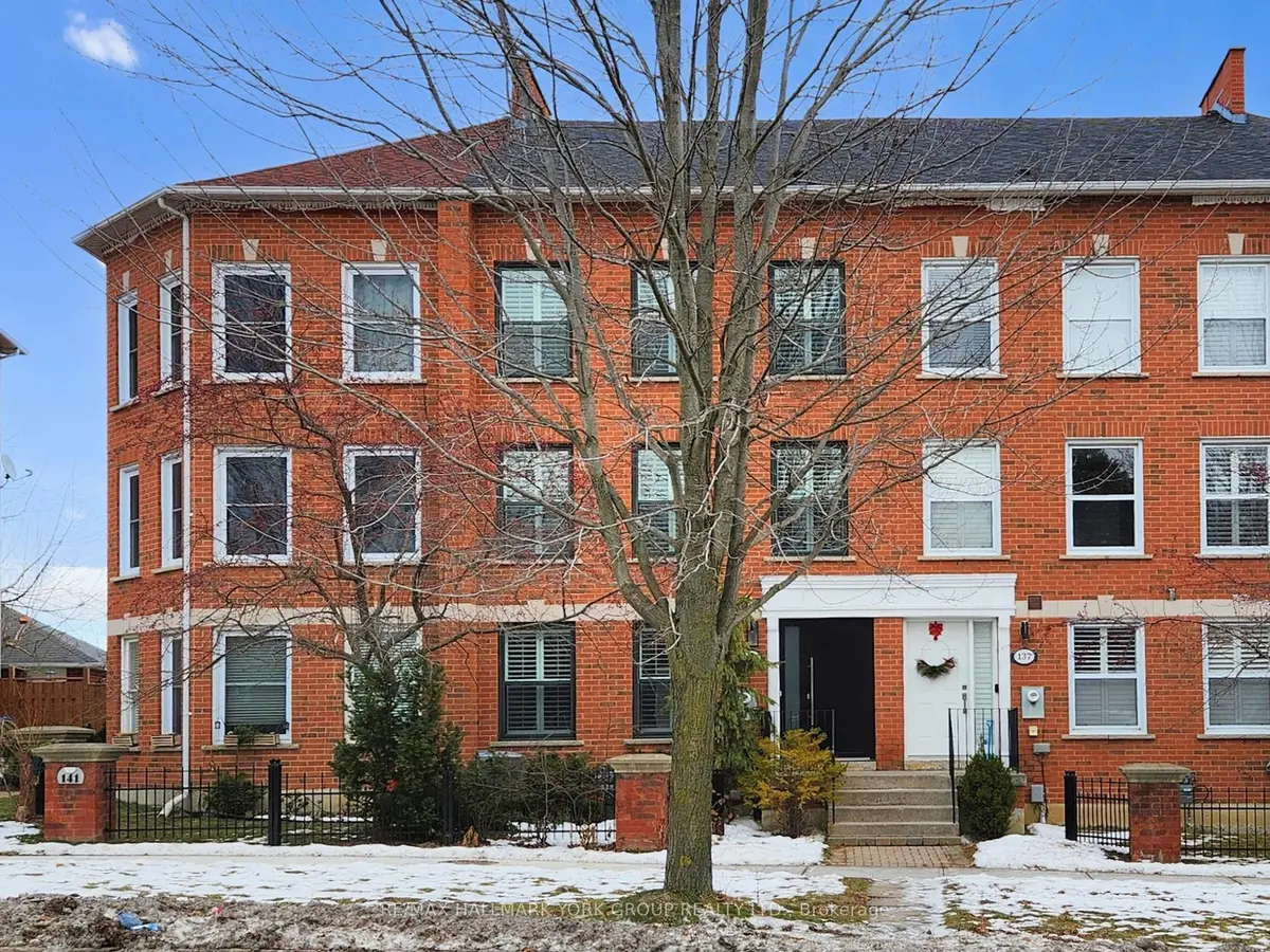 Aurora, ON L4G 7E3,139 John West WAY W