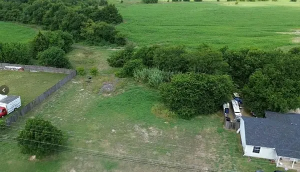 224 OVERLOOK Drive, Red Oak, TX 75154