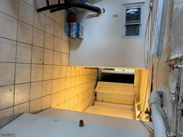 19 Meadowbrook Pl, Maplewood Twp., NJ 07040