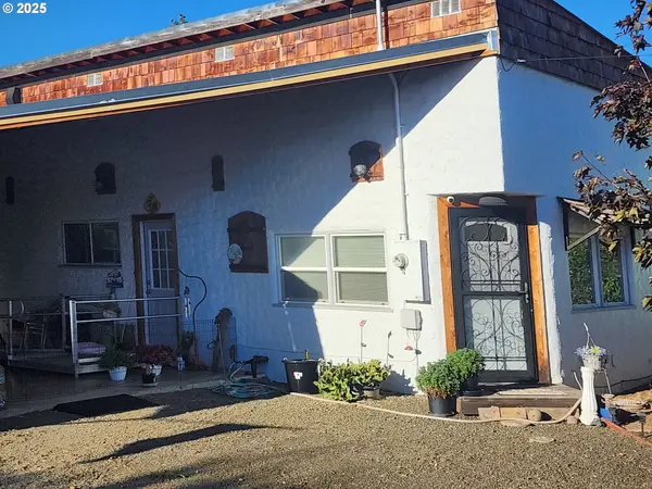 Myrtle Creek, OR 97457,867 NE JOHNSON ST