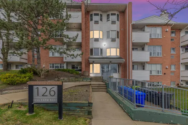 Barrie, ON L4M 6J3,126 Bell Farm RD #B08