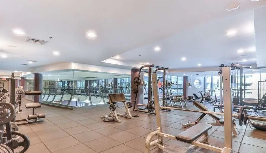 Toronto C01, ON M5V 1B1,219 Fort York BLVD #203