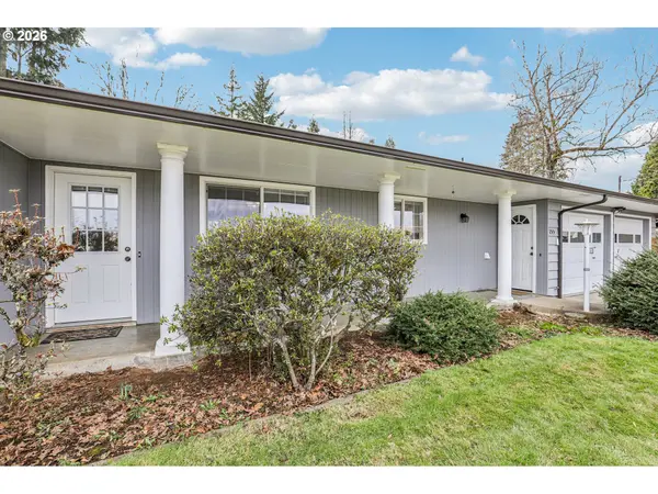 155 SUNSET BLVD, St Helens, OR 97051