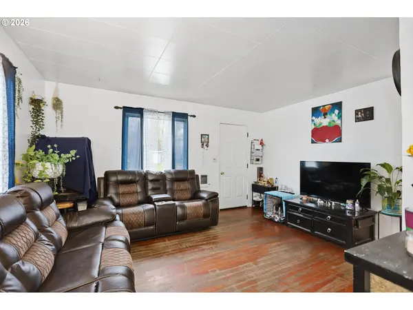 1309 PERKINS ST, The Dalles, OR 97058