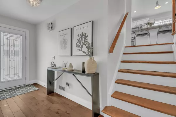 Barrie, ON L4N 4Y3,4 Grand PL