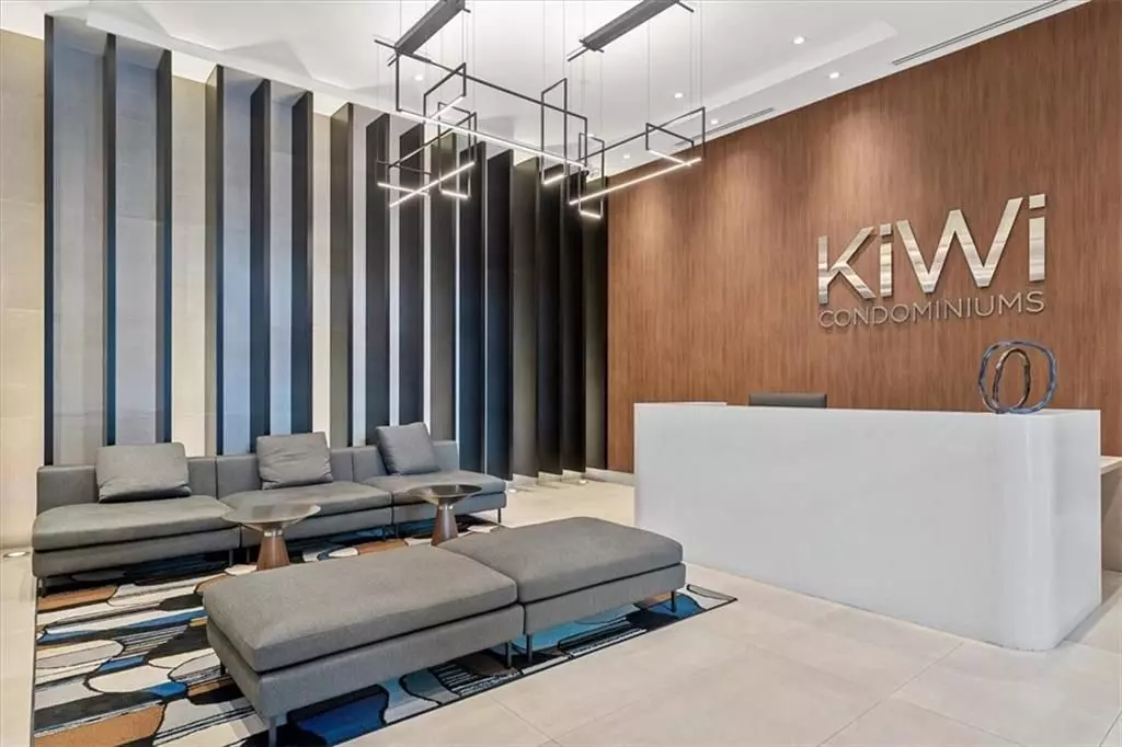 Hamilton, ON L8R 0A7,212 King William ST #717