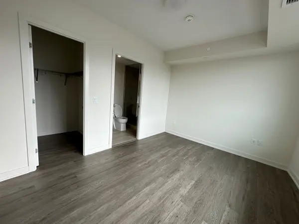 Hamilton, ON L8R 0A7,212 King William ST #717