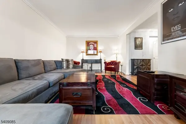 8450 Blvd East #1H, North Bergen Twp., NJ 07047