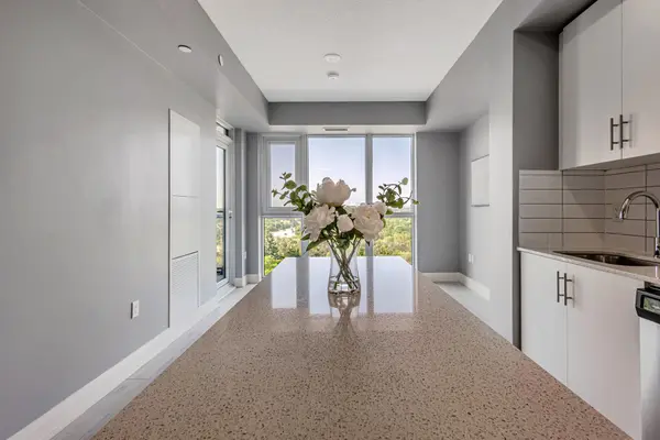 509 Dundas ST W #701, Oakville, ON L6M 1L9