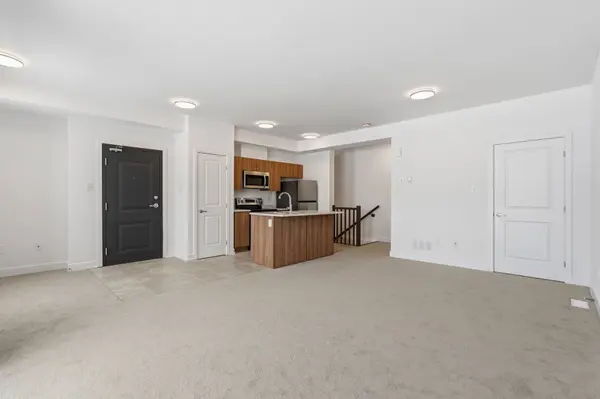 1007 Silhouette Private, Barrhaven, ON K2J 4S3