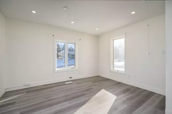 Belleville, ON K8N 3R8,24 Albion ST