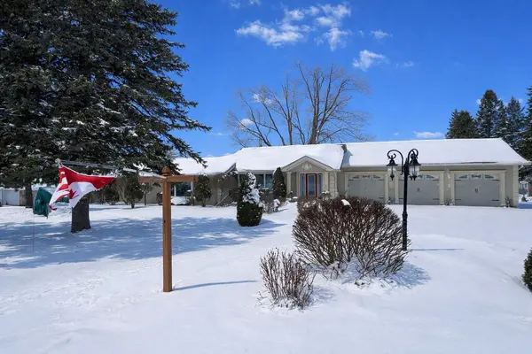 Cavan Monaghan, ON L0A 1G0,1856 Sherbrooke ST W