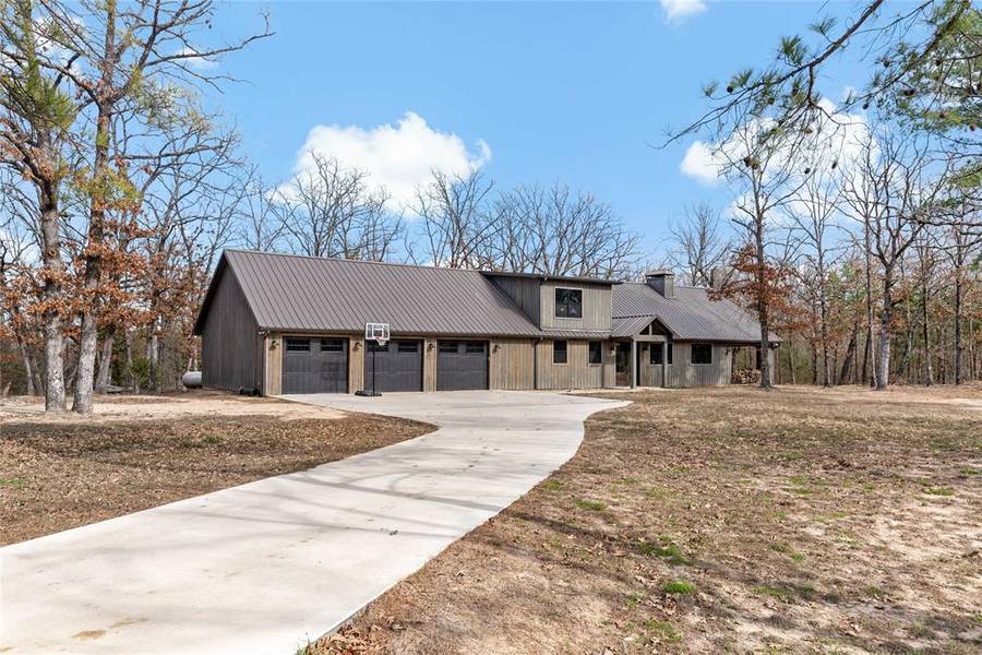 8127 FM 910, Bogata, TX 75417