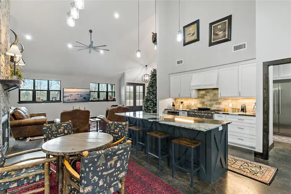 8127 FM 910, Bogata, TX 75417