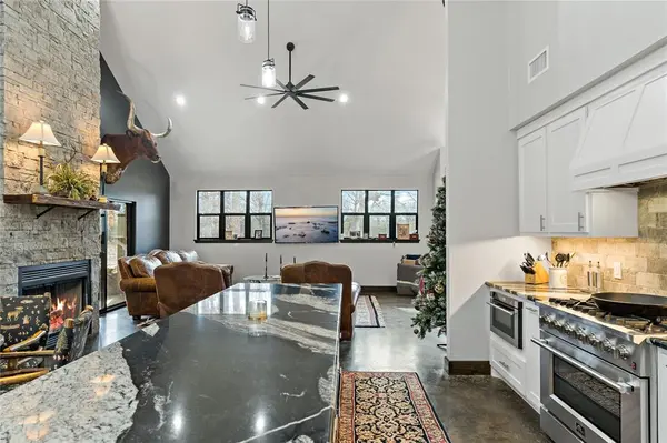 8127 FM 910, Bogata, TX 75417