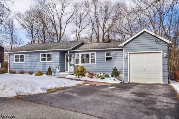 21 Mondamin Rd, Vernon Twp., NJ 07422