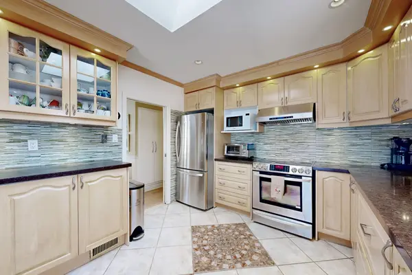 288 Skopit RD, Richmond Hill, ON L4C 2Y8