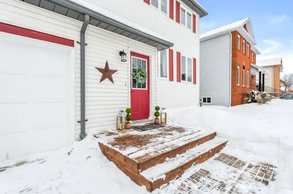 Essa, ON L3W 0K5,28 Forest Wood DR